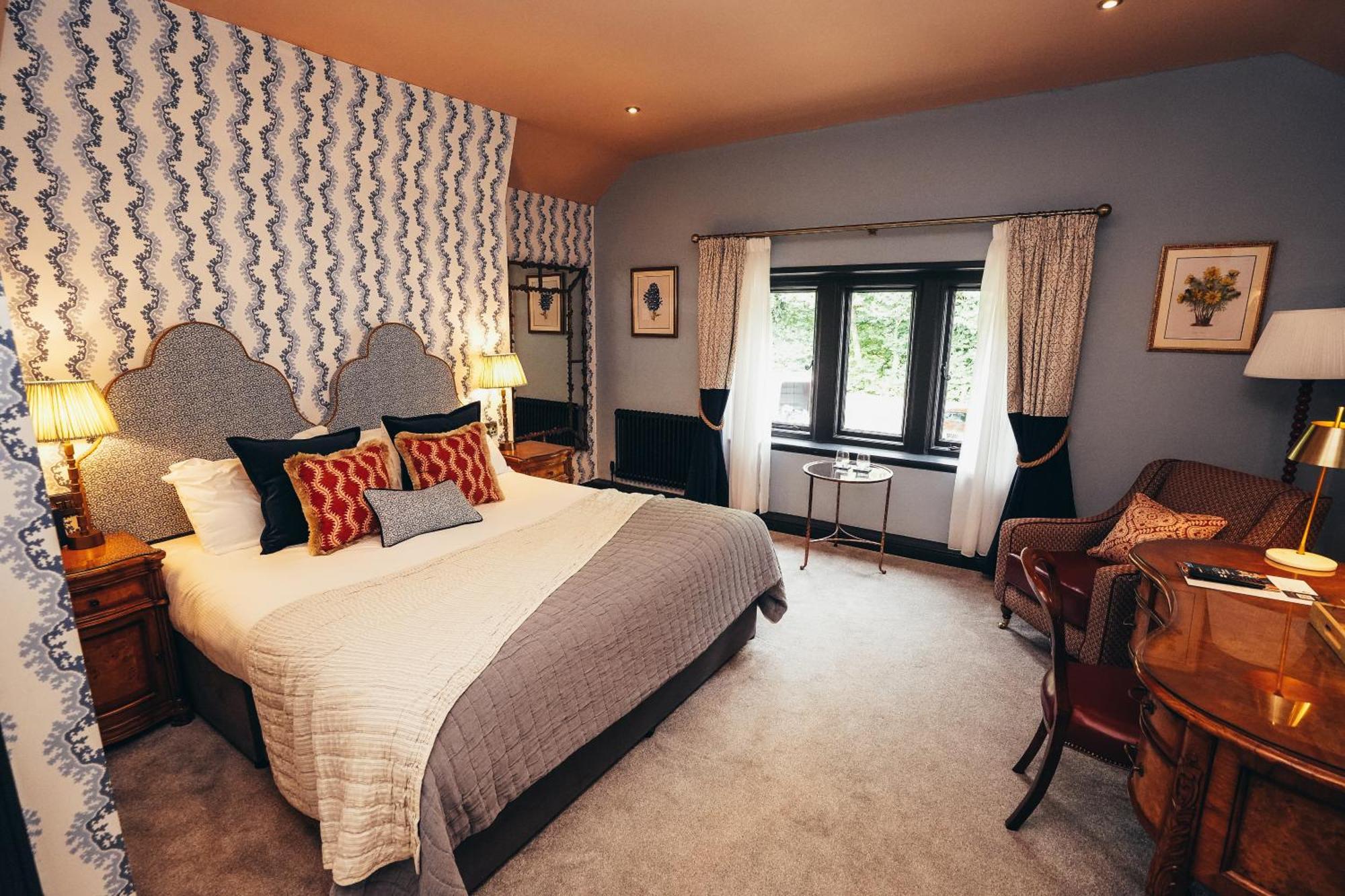 The George Hotel 4*